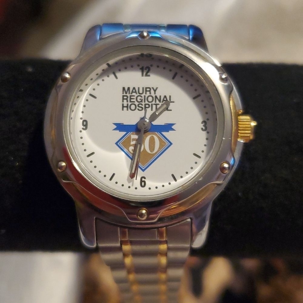 Maury Regional Hospital Logo 30mm Tomax Watch Gold & Silver Tone 12mm Metal Band - Picture 1 of 8